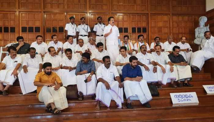 3 UDF MLAs on &#039;indefinite satyagraha&#039; over Sabarimala issue