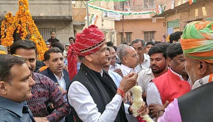 Ashok Gehlot wins with 30,000+ vote margin posters emerge in Jodhpur, later pulled down