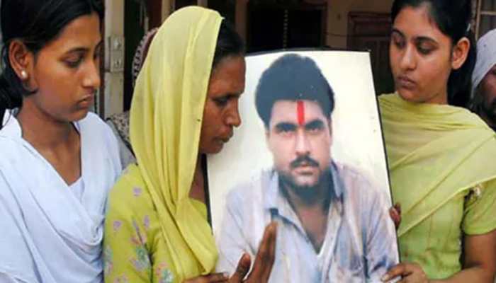 Pakistan court acquits two prime suspects in Sarabjit Singh&#039;s murder case