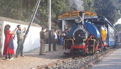 Darjeeling Himalayan Railway starts evening toy train service between Siliguri and Rongtong junctions