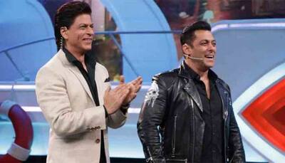 Bigg Boss 12 Weekend Ka Vaar written updates: Shah Rukh Khan, Salman together set BB 12 stage on fire
