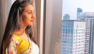 Akshara Singh looks ethereal in a saree-See pic