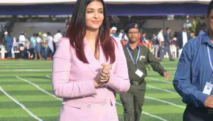 Aishwarya Rai Bachchan encourages differently-abled kids, rocks pink pant-suit like a pro 