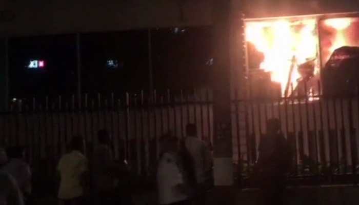 Massive fire at south Mumbai&#039;s luxury hotel Trident