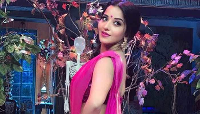 Monalisa looks stunning in a pink saree—Pics