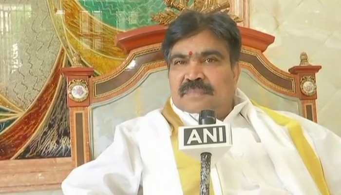 &#039;Congress ditching me&#039;: Karnataka Minister R Shankar hints at joining BJP if dropped from Cabinet