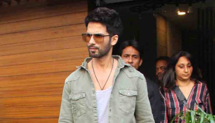 Shahid Kapoor rocks the casual look as he steps out after photoshoot