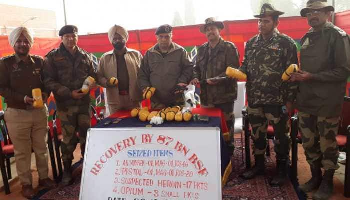 BSF recovers 17 kg heroin, pistol in Punjab&#039;s Ferozepur sector