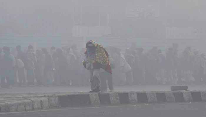 Delhi, NCR shivers and chokes as cold wave and pollution intensify