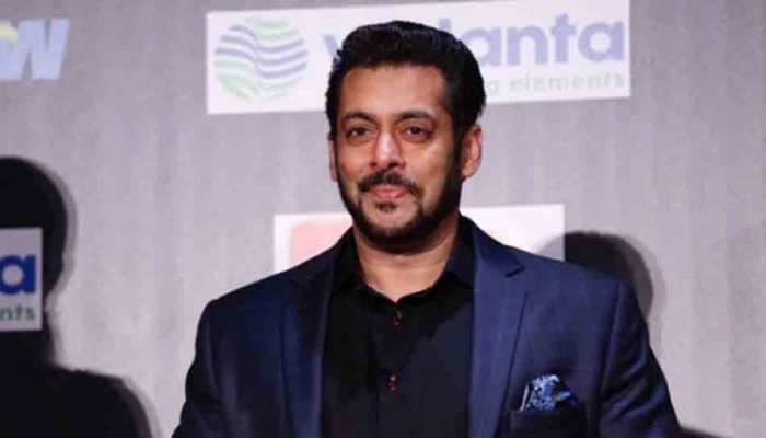Salman Khan to launch Mahesh Manjrekar's daughter Ashwami? 