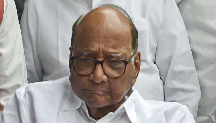 Sharad Pawar attacks PM Narendra Modi; heaps praises on Sonia Gandhi, Rahul Sharad Pawar attacks PM Narendra Modi; heaps praises on Sonia Gandhi, Rahul