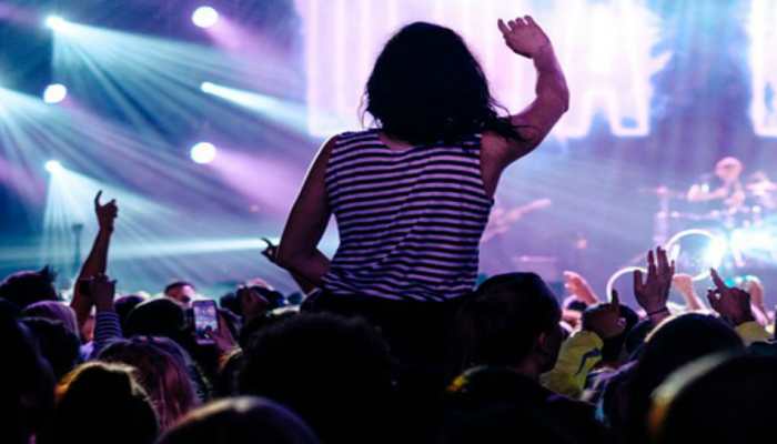 In advisory for New Year's eve, Vadodara police warns women against 'small clothes'