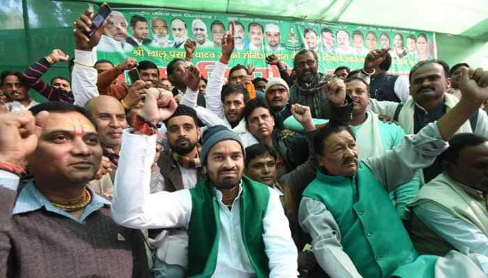 Drama at Patna police station as Tej Pratap Yadav stages protest, targets inspector