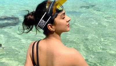Kiara Advani gets in vacay mode, sizzles in a black bikini—Pic