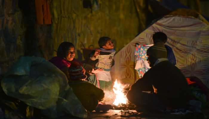 Delhi continues to battle severe pollution, biting cold