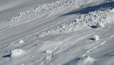 Soldier killed, another injured in avalanche near LoC