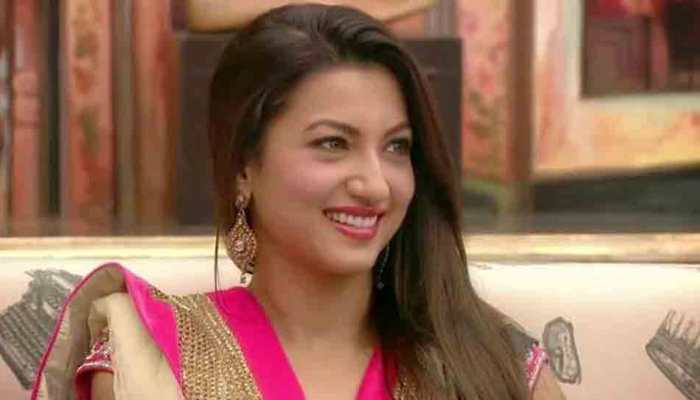 Gauahar Khan dating Vikas Bahl? Here&#039;s the truth