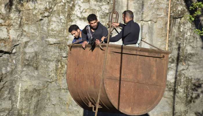 SC directs Centre, Meghalaya govt to file status report on Jan 7 on progress of rescue operation of trapped miners