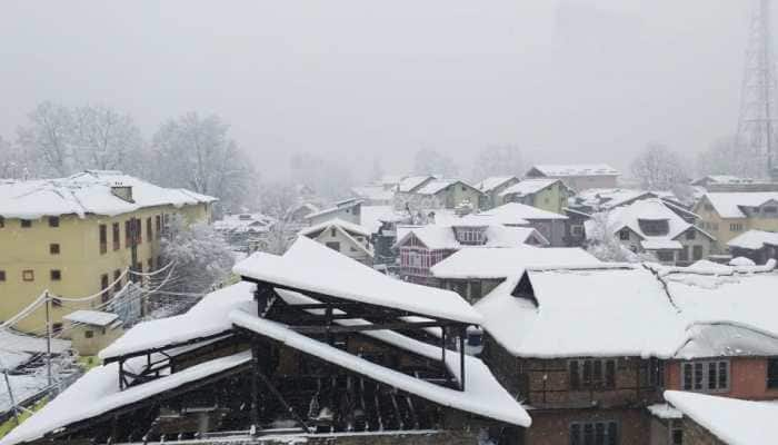 North India shivers as cold wave intensifies; light rain in Delhi, snowfall in J&amp;K