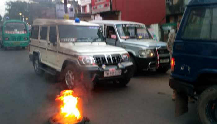 Bharat Bandh: Protesters block rail lines across several stations in West Bengal, vandalise school bus