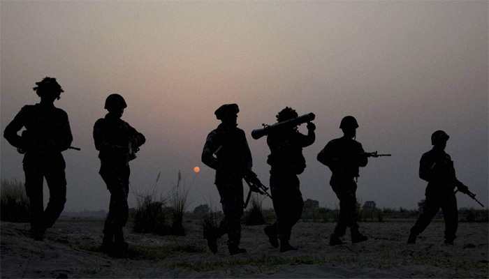 J&amp;K: Terrorists hurl grenade at CRPF platoon near Srinagar's Lal Chowk
