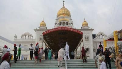 Guru Gobind Singh birth anniversary: Devotees throng gurudwaras to pay homage to tenth Sikh guru