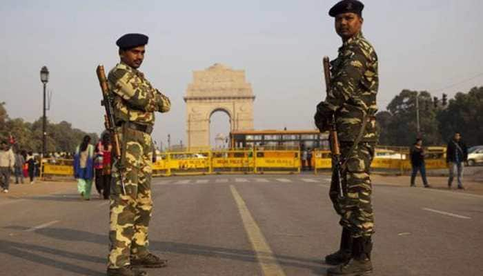 Woman crashes Republic Day rehearsal at India Gate, shouts &#039;Pakistan Zindabad&#039; slogans 