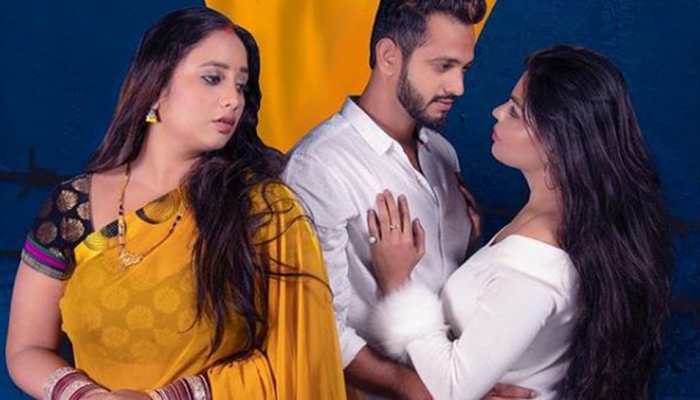 Rani Chatterjee unveils her new song &#039;Paas Reh Ke Bhi Door Ba&#039;-Watch