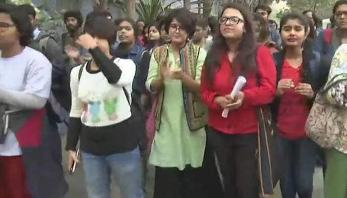 Jadavpur Univ prof&#039;s &#039;Virgin Bride&#039; post triggers protests, students demand expulsion