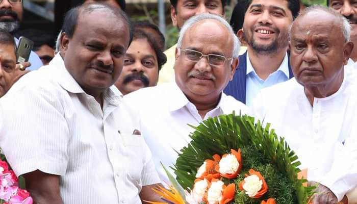 Deve Gowda downplays exit of 2 Independents from Karnataka government, calls it media hype