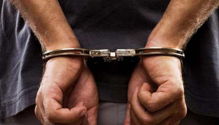 Four held with over two dozen stolen smartphones in Noida