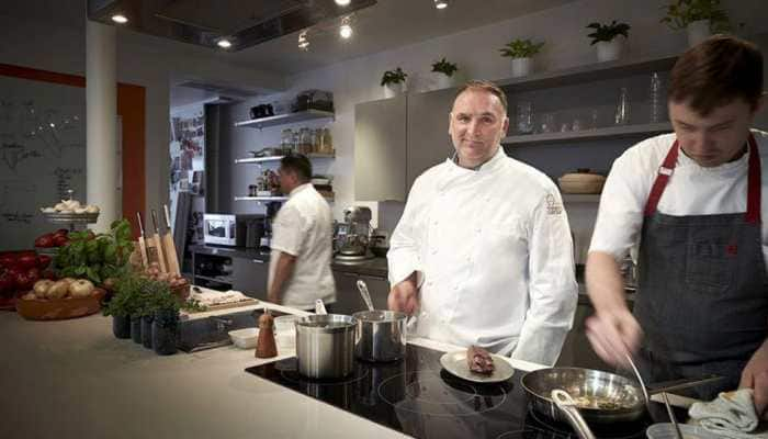 Spanish chef provides food to US federal workers amid government shutdown