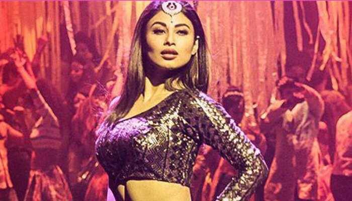 Mouni Roy's desi look will leave you stumped! See pics