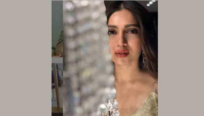 Bhumi Pednekar replaces Taapsee Pannu in Pati, Patni Aur Woh remake?