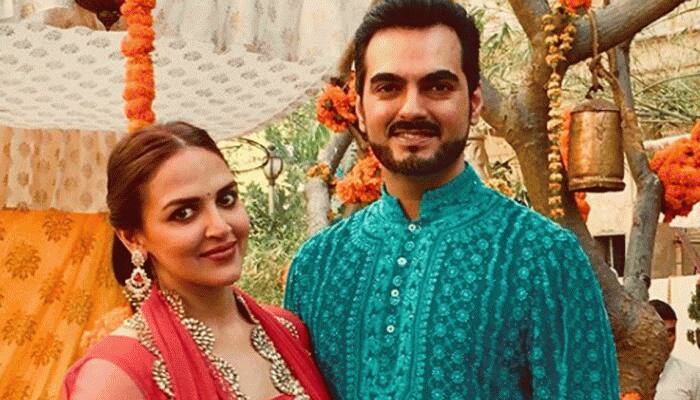 Esha Deol to embrace motherhood  for the second time, makes an adorable announcement-See pic