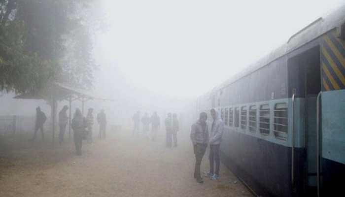 Delhi likely to witness another spell of winter rains; 15 trains running late due to fog