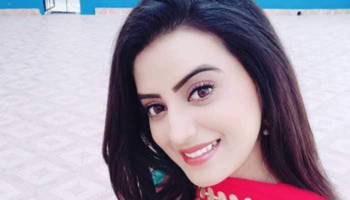 Akshara Singh-Pravesh Lal's latest TikTok video is too cute for words—Watch