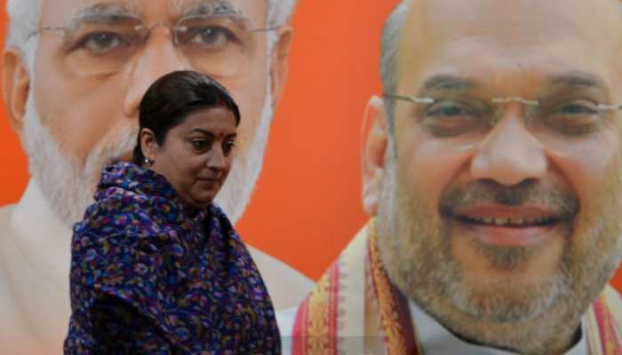 Pilot refuses to take off Smriti Irani&#039;s chopper for West Bengal rally, BJP cries conspiracy