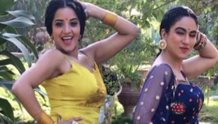 Monalisa aka Jhuma Boudi and Priya Malik's 'thumkas' will bring out the dancer in you Monalisa aka Jhuma Boudi and Priya Malik's 'thumkas' will bring out the dancer in you