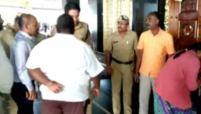 Karnataka: 1 dead, 9 fall ill after consuming &#039;prasad&#039; in temple