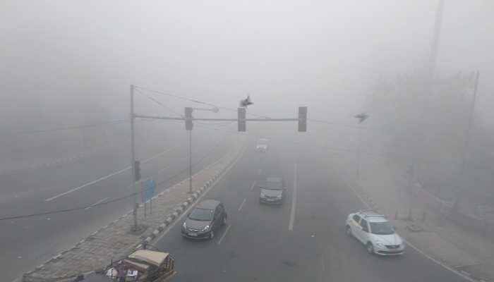 Cold day in Delhi, mercury likely to drop further on Monday