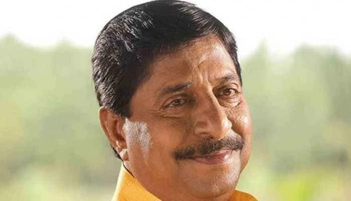 Malayalam actor Sreenivasan put on ventilator