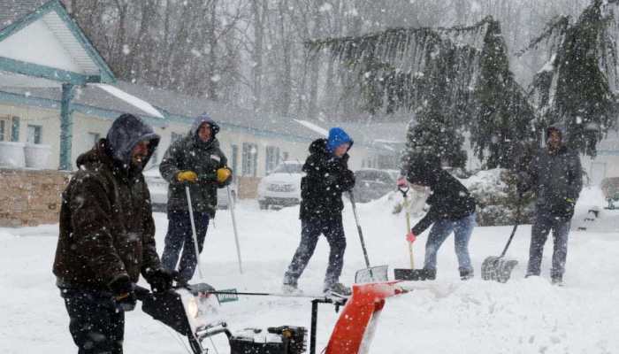 Deep freeze grips US Midwest, blamed for at least eight deaths