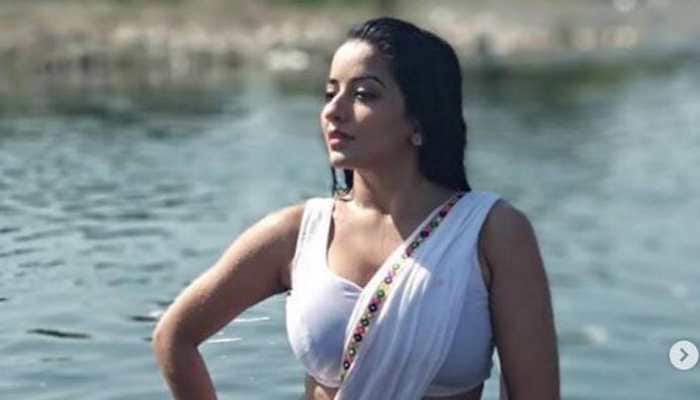 Monalisa aka Jhuma Boudi raises the temperature in white saree in this throwback picture-See inside