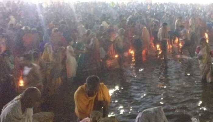 Devotees take holy dip on 'Mauni Amavasya' at ongoing Kumbh Mela in Prayagraj