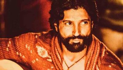 Farhan Akhtar flies to UK for launch of debut album 'Echoes'