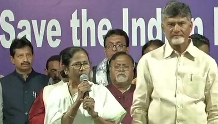 Mamata Banerjee ends 3-day long dharna, calls SC order victory of Constitution