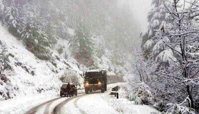 Fresh snowfall closes Jammu-Srinagar highway