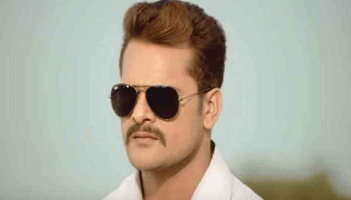 Khesari Lal Yadav's latest Holi song 'Rang Dalala Pe Kahe Bhagelu' is the perfect party number 