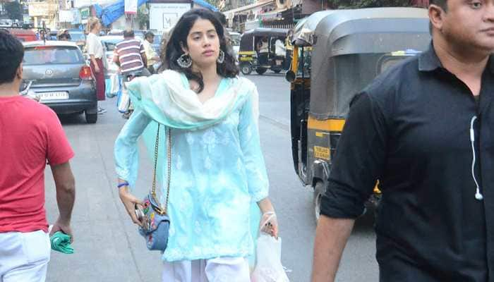 Janhvi Kapoor&#039;s desi look will remind you of her &#039;Dhadak&#039; days - See Pics